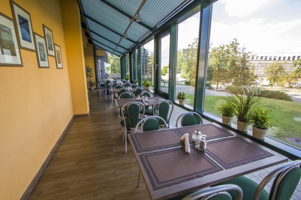 Hotel Zemaites VNO Esterno foto