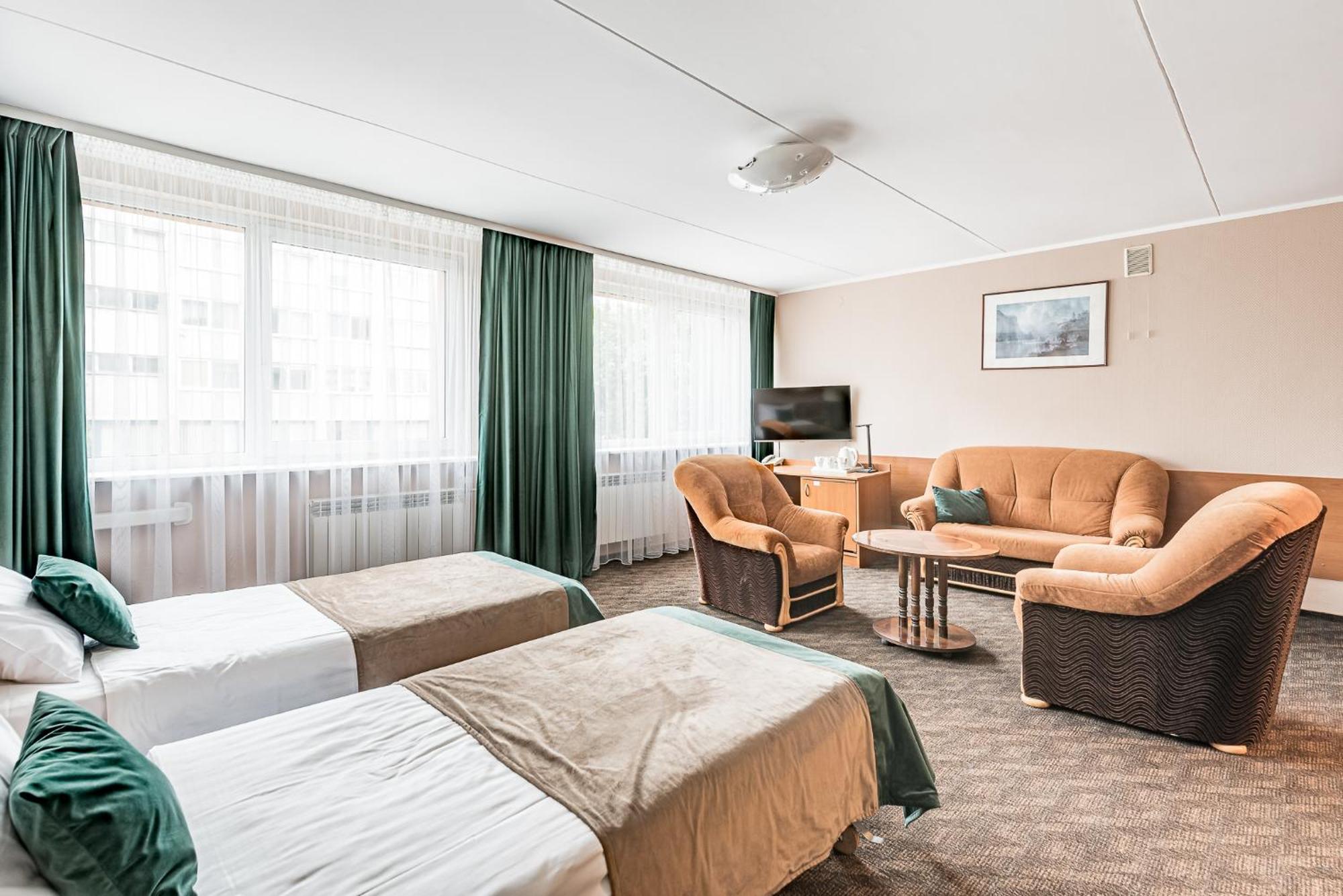 Hotel Zemaites VNO Esterno foto